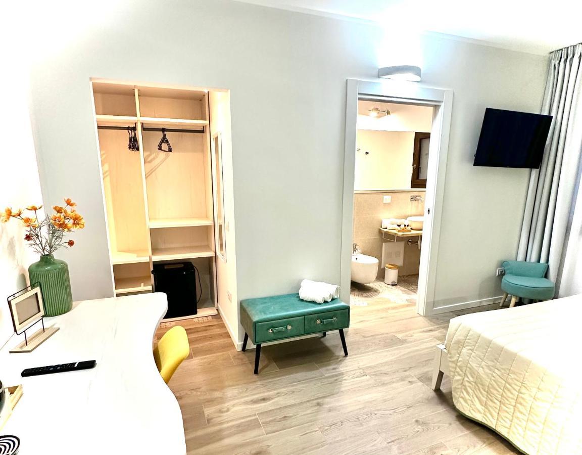 Karasole Otel San Teodoro  Dış mekan fotoğraf